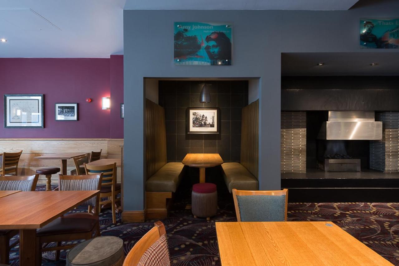 Admiral Of The Humber Wetherspoon Kingston upon Hull ภายนอก รูปภาพ