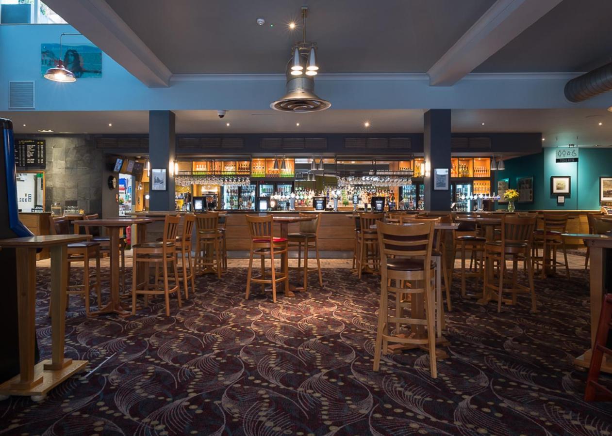 Admiral Of The Humber Wetherspoon Kingston upon Hull ภายนอก รูปภาพ